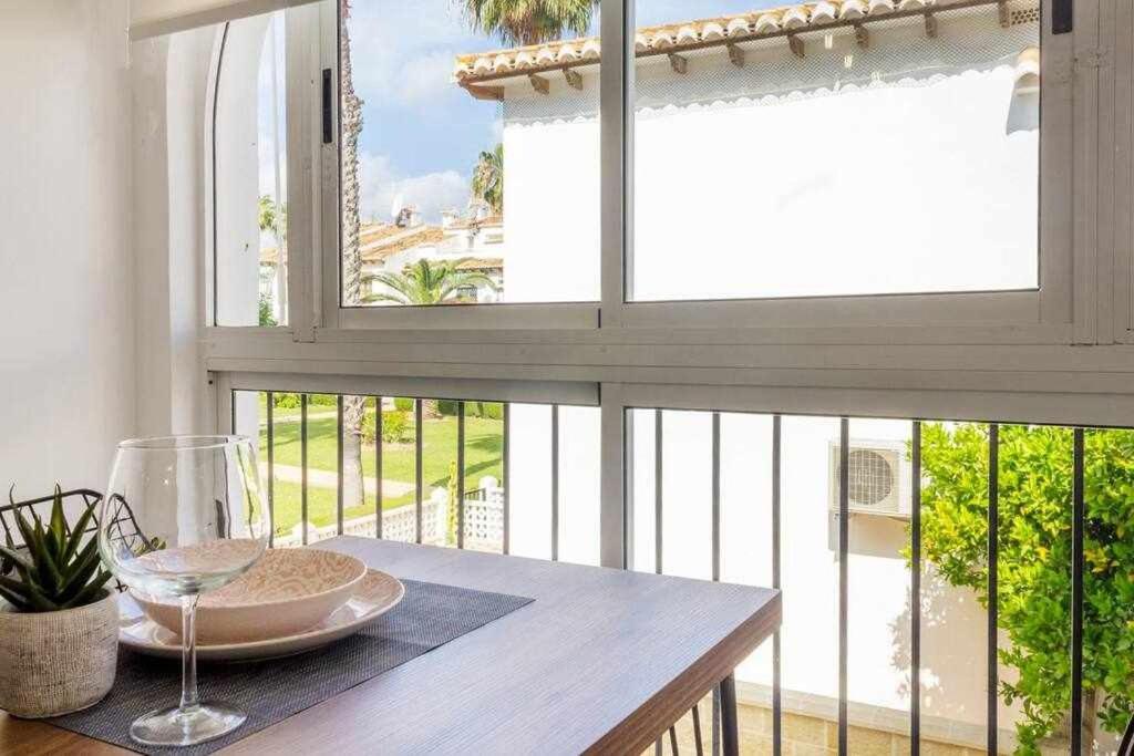 Bungalow Pink Palm Beach Torrevieja Luaran gambar