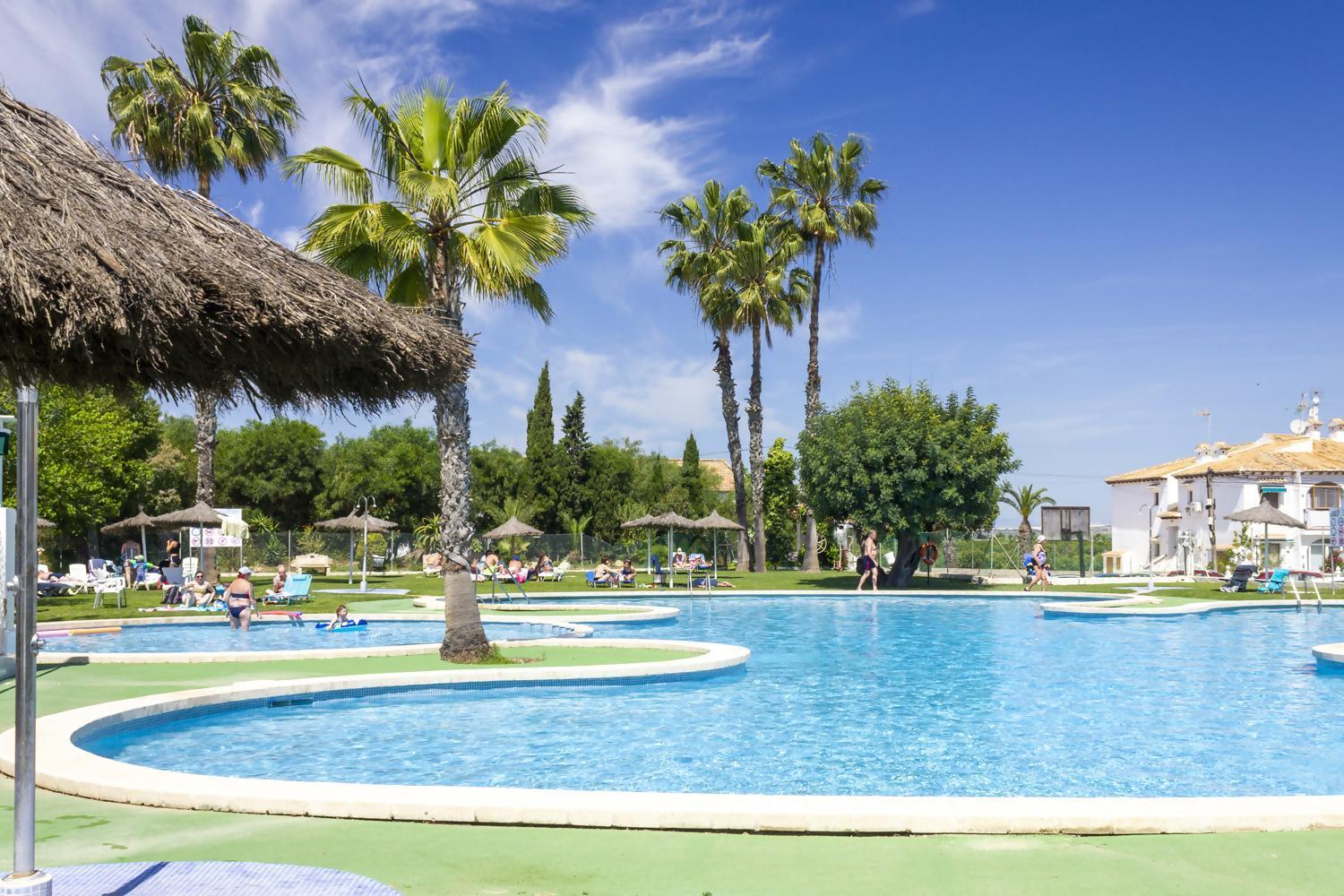 Bungalow Pink Palm Beach Torrevieja Luaran gambar